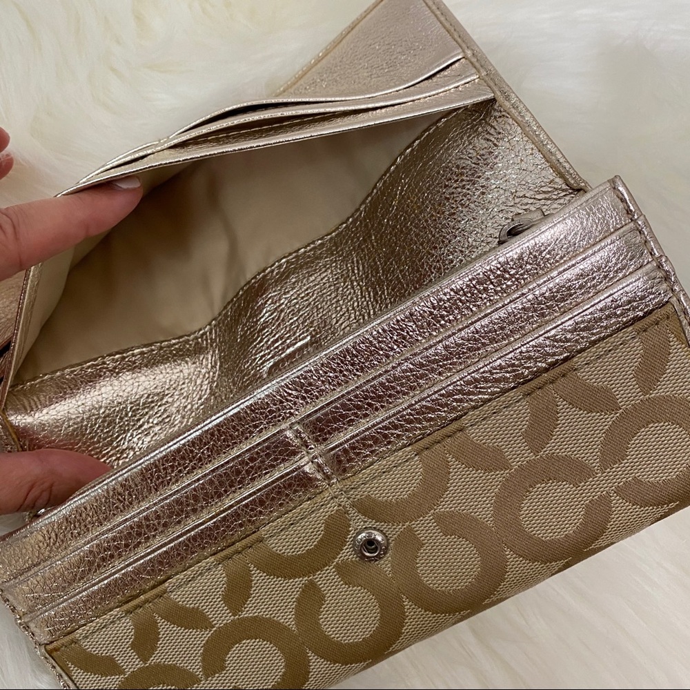 Long Coach Monogram Wallet - Picture 10 of 12